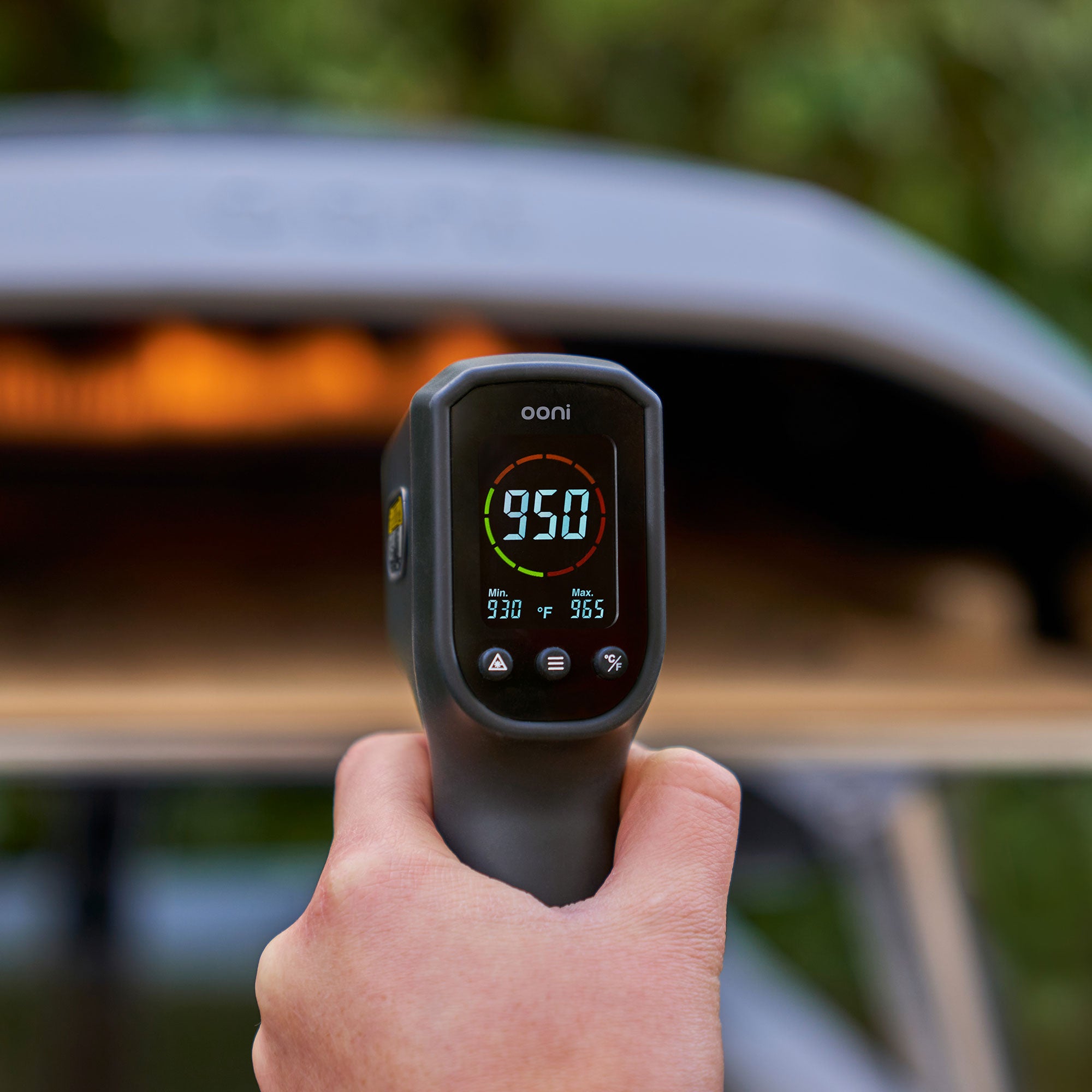 Ooni Turning Peel & Infrared Thermometer Bundle - Image 4
